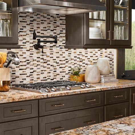 Features of Peel and Stick Backsplash